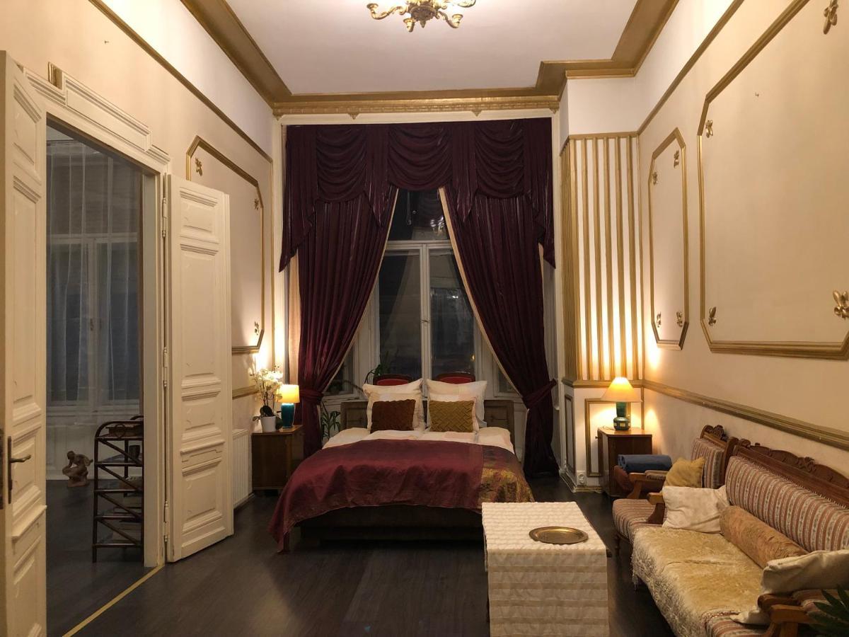 Secession Luxury Apartment — Photos 3
